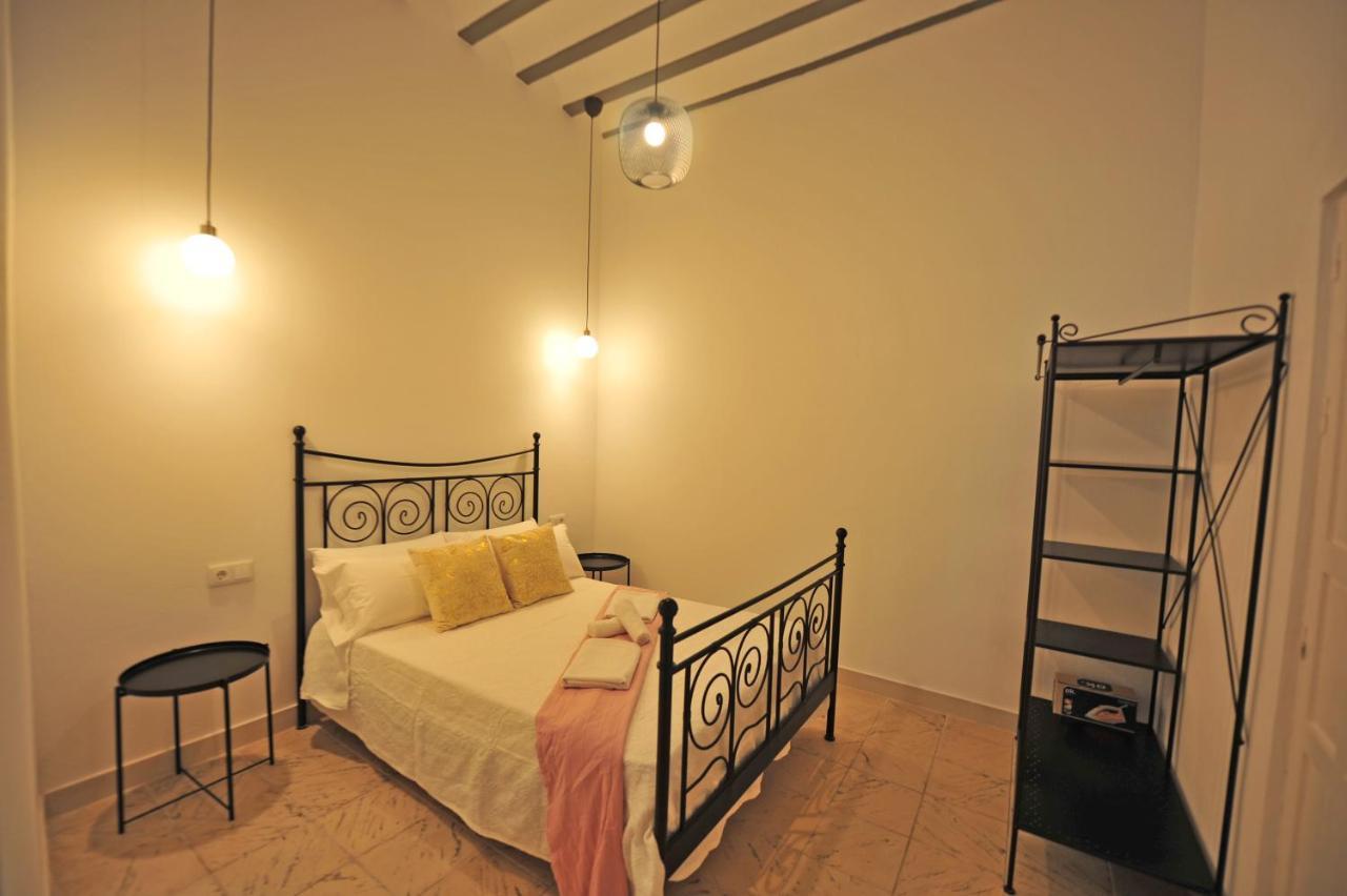Apartamentos Casa Rosaleda Jerez de la Frontera Exterior photo