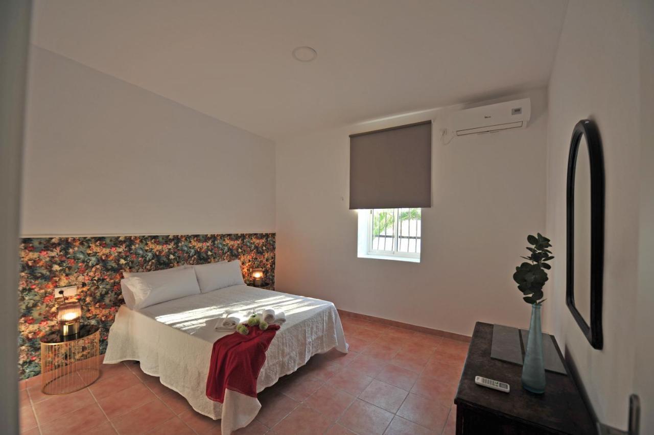 Apartamentos Casa Rosaleda Jerez de la Frontera Exterior photo